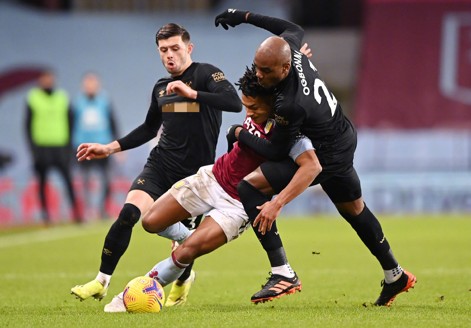 他的职业履 他的职业履